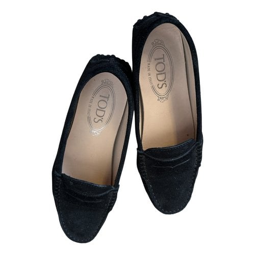 Pre-owned Tod's Gommino Flats In Black