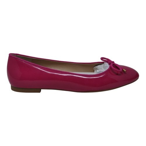Pre-owned Stuart Weitzman Patent Leather Ballet Flats In Pink