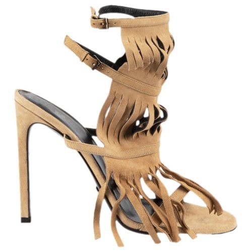 Pre-owned Gucci Sandal In Camel