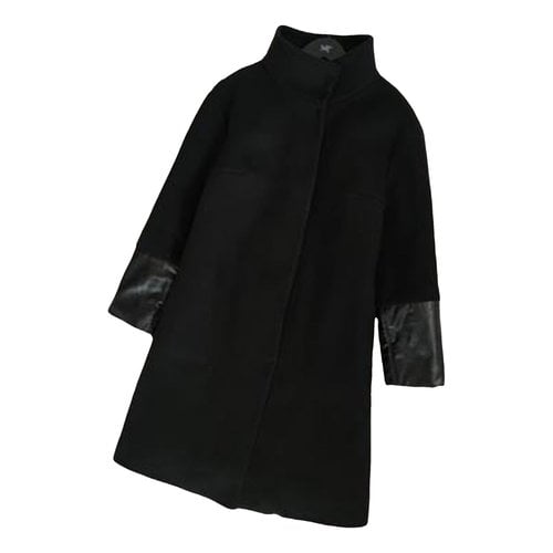 Pre-owned Akris Wool Coat In Black