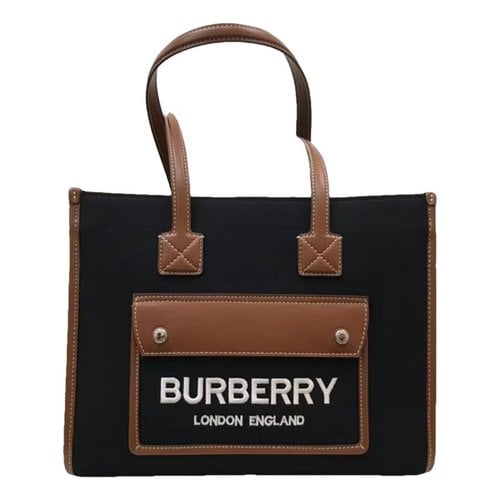 Pre-owned Burberry Freya Cloth Bag In Black