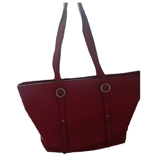 Pre-owned Coccinelle Leather Tote In Red