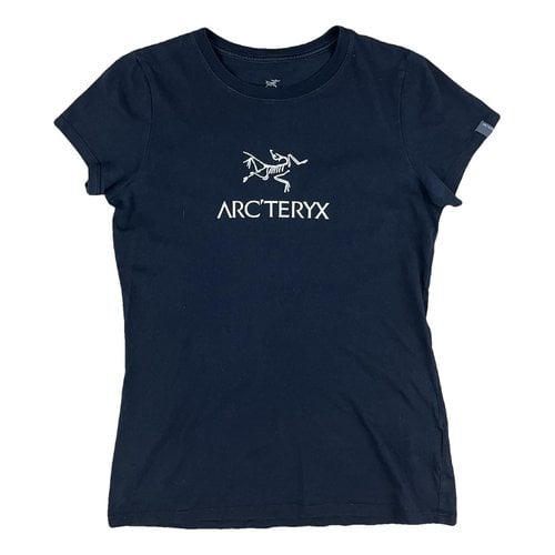 Pre-owned Arc'teryx T-shirt In Black