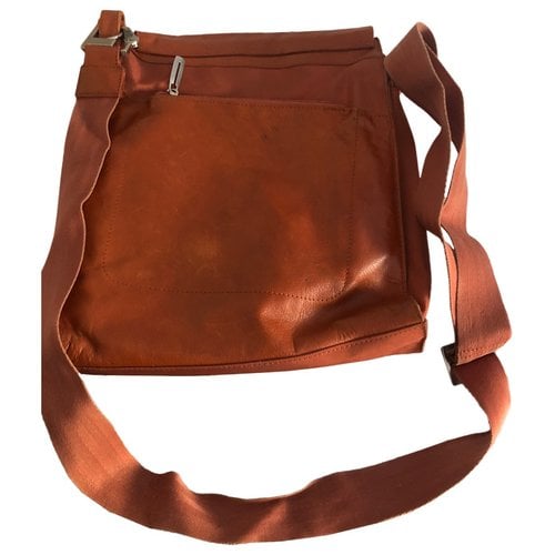 Pre-owned Piquadro Leather Crossbody Bag In Orange