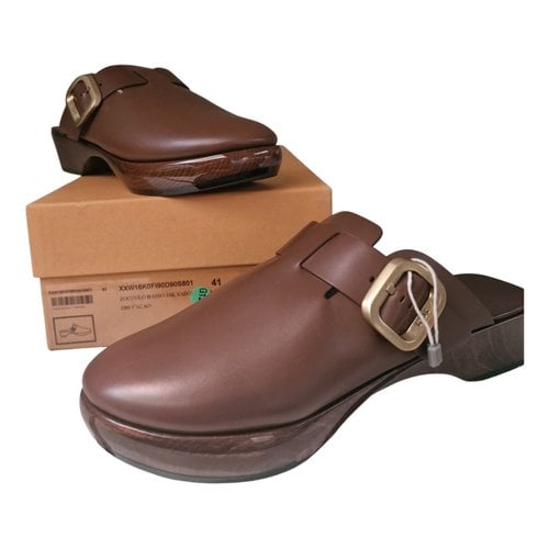 Pre-owned Tod's Leather Mules & Clogs In Brown