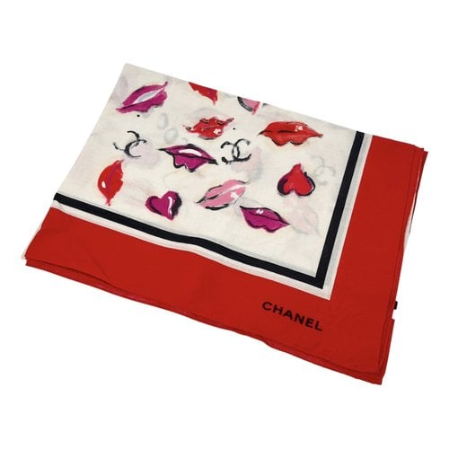 Pre-owned Chanel Scarf In Red