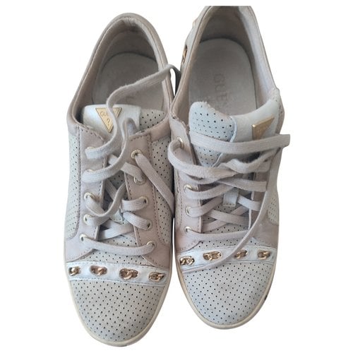 Pre-owned Guess Leather Trainers In Grey