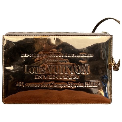 Pre-owned Louis Vuitton Patent Leather Clutch Bag In Gold