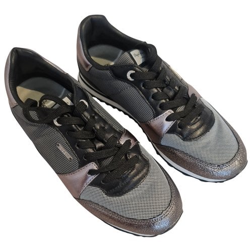 Pre-owned Pepe Jeans Leather Trainers In Metallic