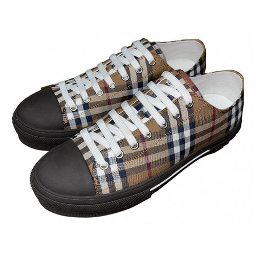 Pre-owned Burberry Cloth Low Trainers In Brown