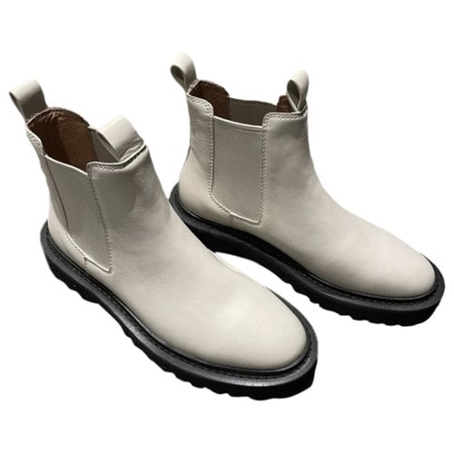 Pre-owned Alias Mae Leather Riding Boots In White