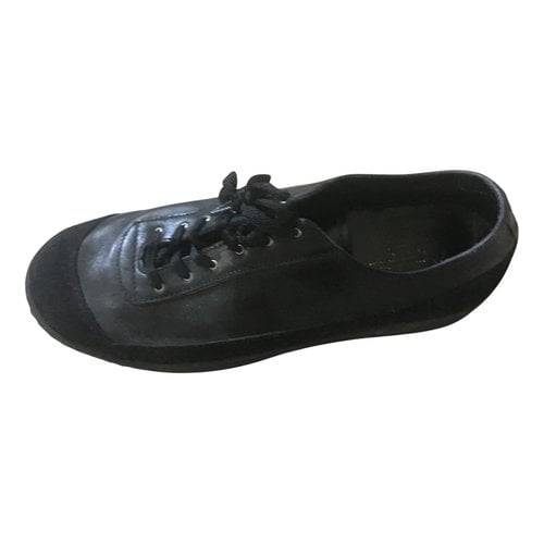 Pre-owned Aquascutum Leather Low Trainers In Black