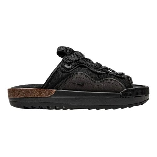 Pre-owned Nike Flats In Black