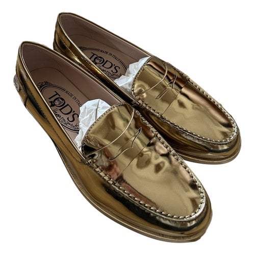 Pre-owned Tod's Patent Leather Flats In Gold