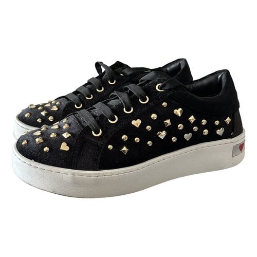 Pre-owned Moschino Love Velvet Trainers In Black