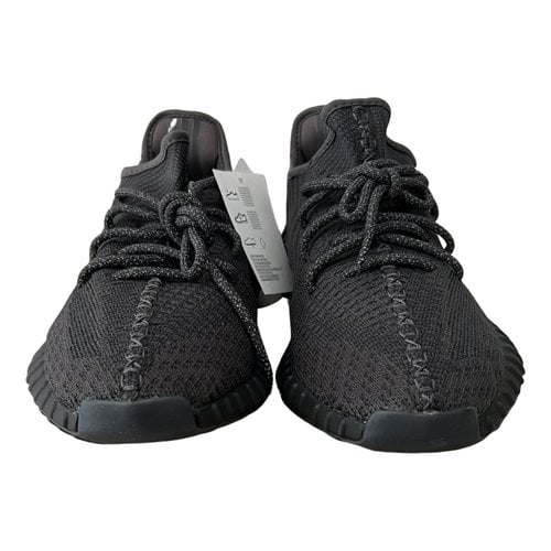 Pre-owned Yeezy X Adidas Low Trainers In Black