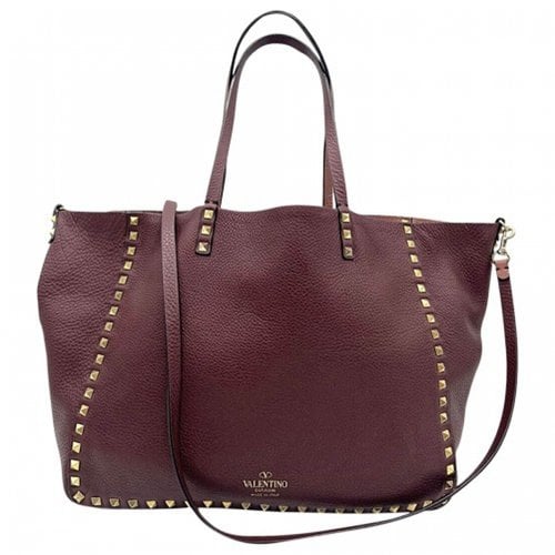 Pre-owned Valentino Garavani Rockstud Leather Handbag In Burgundy