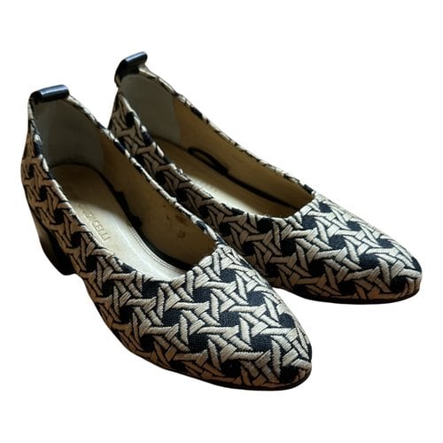 Pre-owned Mari Giudicelli Leather Heels In Multicolour