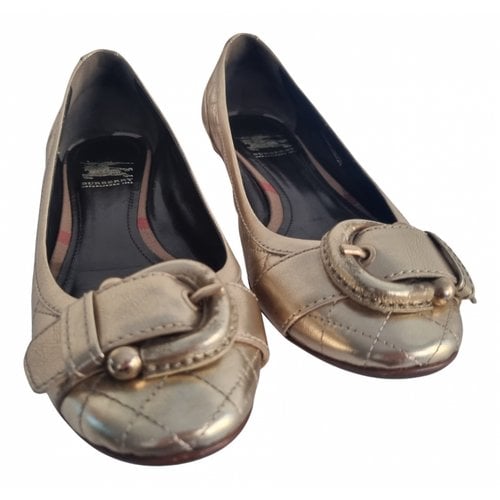 Pre-owned Burberry Leather Flats In Gold