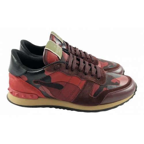 Pre-owned Valentino Garavani Rockrunner Leather Low Trainers In Red