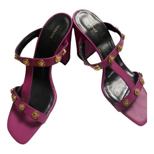 Pre-owned Versace Leather Heels In Pink