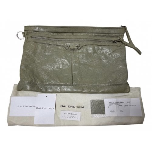 Pre-owned Balenciaga Leather Clutch Bag In Green