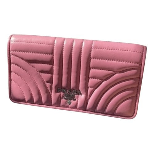 Pre-owned Prada Diagramme Leather Clutch Bag In Pink