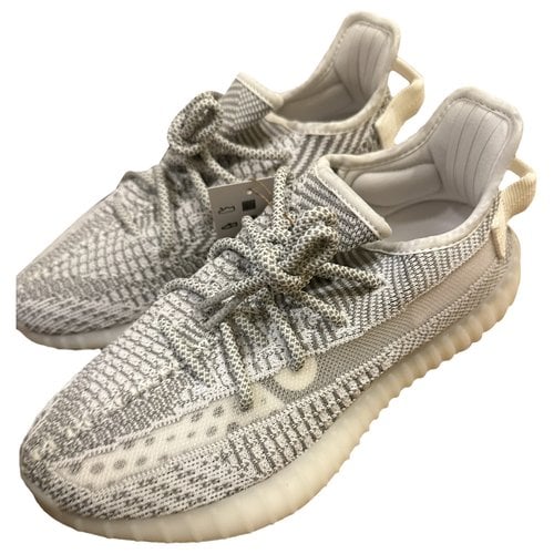 Pre-owned Yeezy X Adidas Boost 350 V2 Cloth Trainers In White