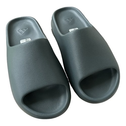 Pre-owned Yeezy X Adidas Slide Sandals In Navy