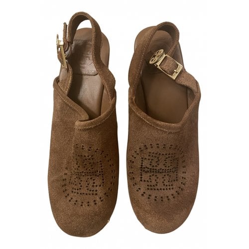 Pre-owned Tory Burch Mules & Clogs In Brown