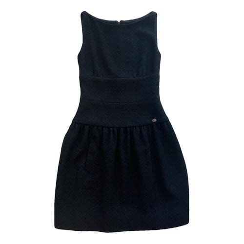 Pre-owned Chanel Wool Mini Dress In Black