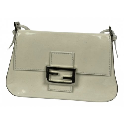 Pre-owned Fendi Mamma Baguette Patent Leather Handbag In White