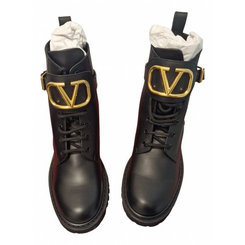 Pre-owned Valentino Garavani Vlogo Leather Lace Up Boots In Black