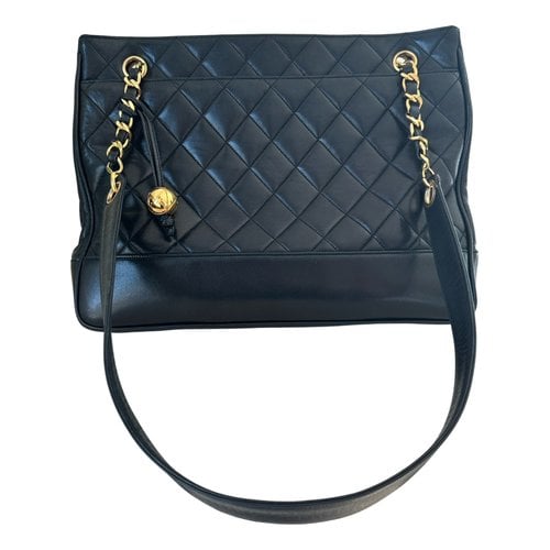 Pre-owned Chanel Vintage Cc Chain Leather Tote In Black