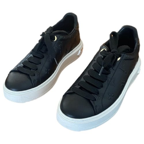 Pre-owned Louis Vuitton Time Out Leather Trainers In Black