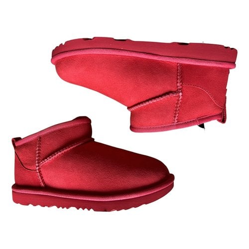 Pre-owned Ugg Leather Snow Boots In Red