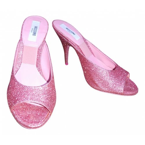 Pre-owned Moschino Glitter Heels In Pink