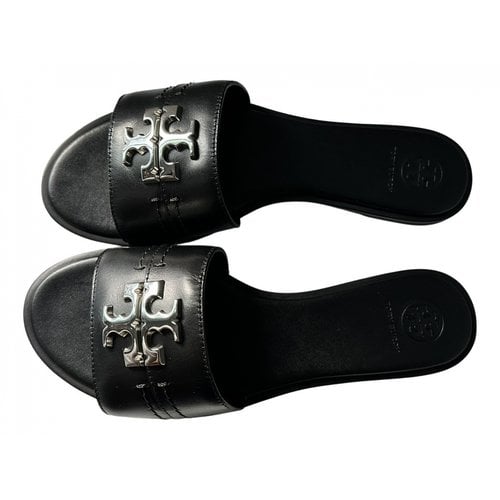 Pre-owned Tory Burch Leather Flats In Black