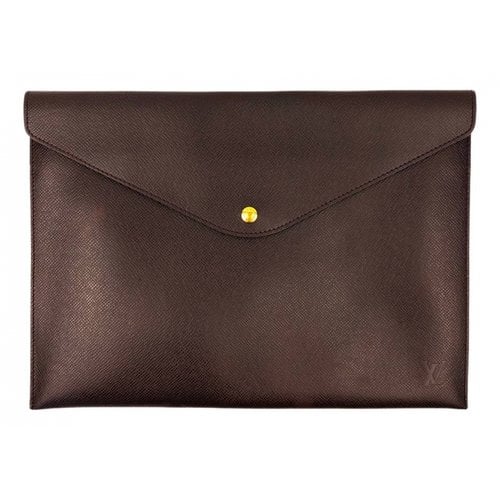 Pre-owned Louis Vuitton Leather Clutch Bag In Burgundy