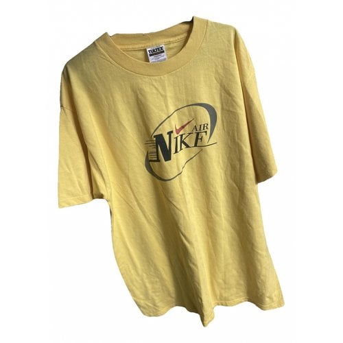 Pre-owned Nike T-shirt In Yellow