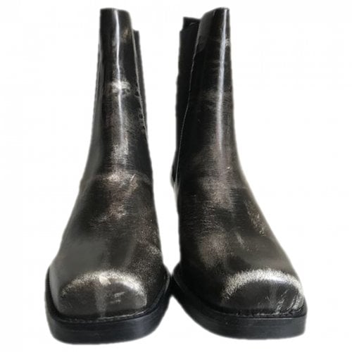 Pre-owned Won Hundred Leather Biker Boots In Black