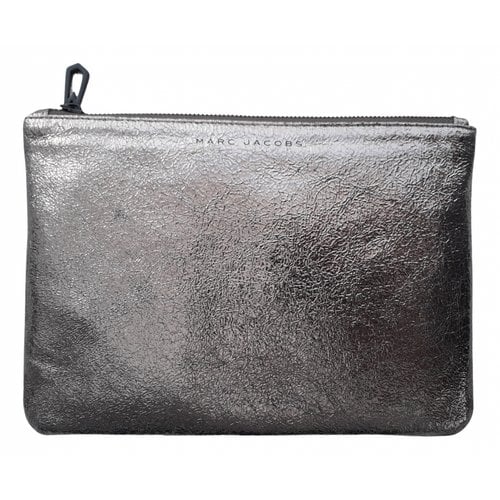 Pre-owned Marc Jacobs Leather Purse In Metallic