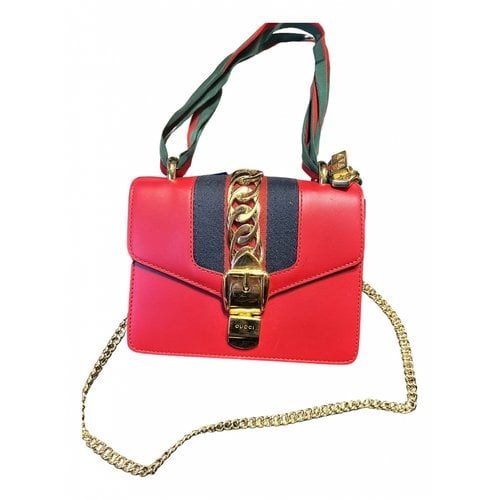 Pre-owned Gucci Sylvie Flap Chain Leather Crossbody Bag In Red