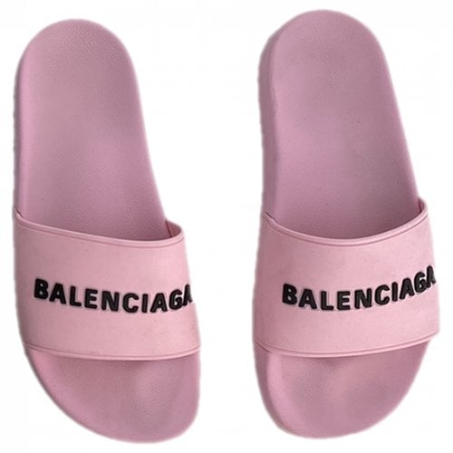 Pre-owned Balenciaga Flip Flops In Pink