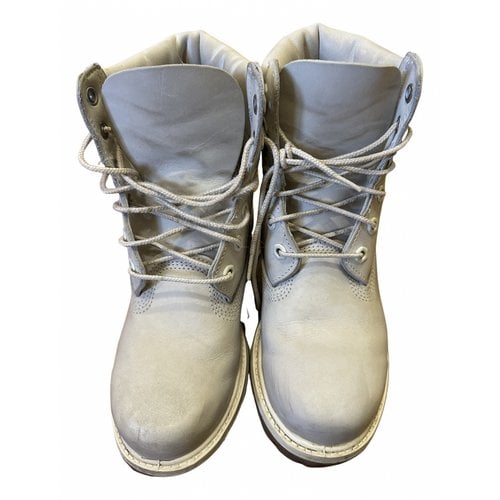 Pre-owned Timberland Leather Boots In White
