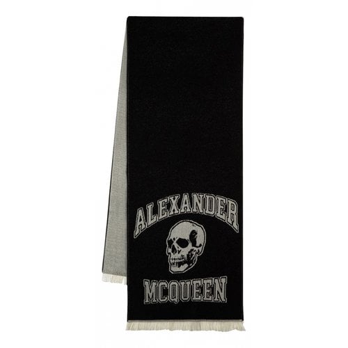 Pre-owned Alexander Mcqueen Wool Scarf & Pocket Square In Black