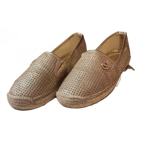 Pre-owned Michael Kors Cloth Flats In Gold