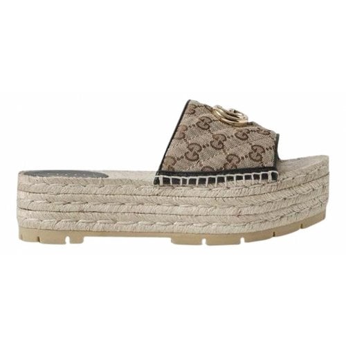 Pre-owned Gucci Leather Espadrilles In Beige