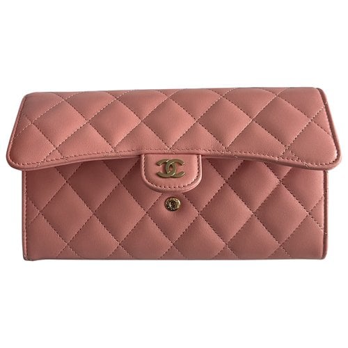Pre-owned Chanel 19 Leather Wallet In Pink