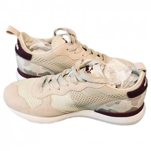Pre-owned Diadora Trainers In Beige
